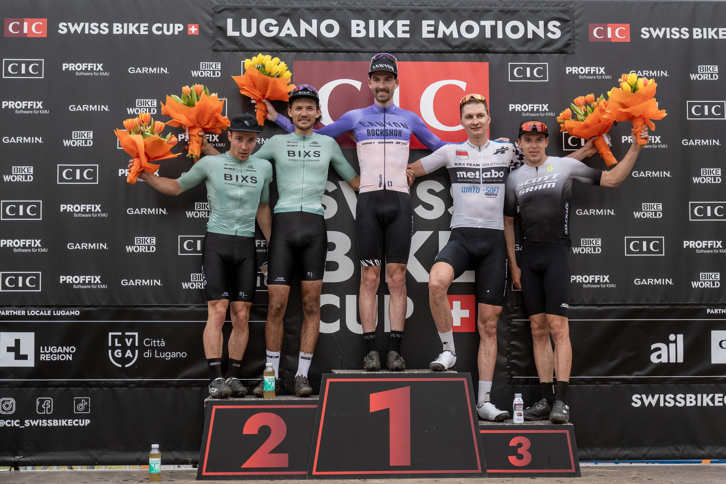 Die Elite Männer v.l. Timon Rüegg, Marcel Guerrini, Thomas Griot, Fabio Püntener & Andri Frischknecht.