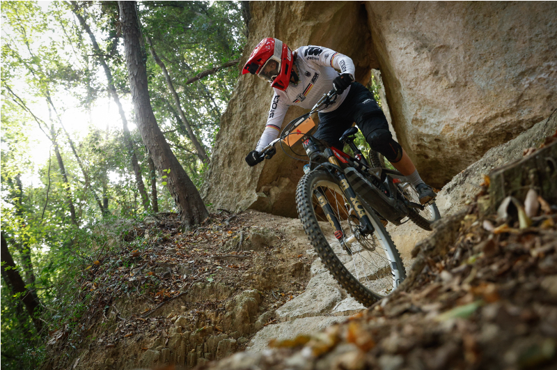 Weber and Dailly are the 2026 UCI Mountain Bike E-Enduro World ...