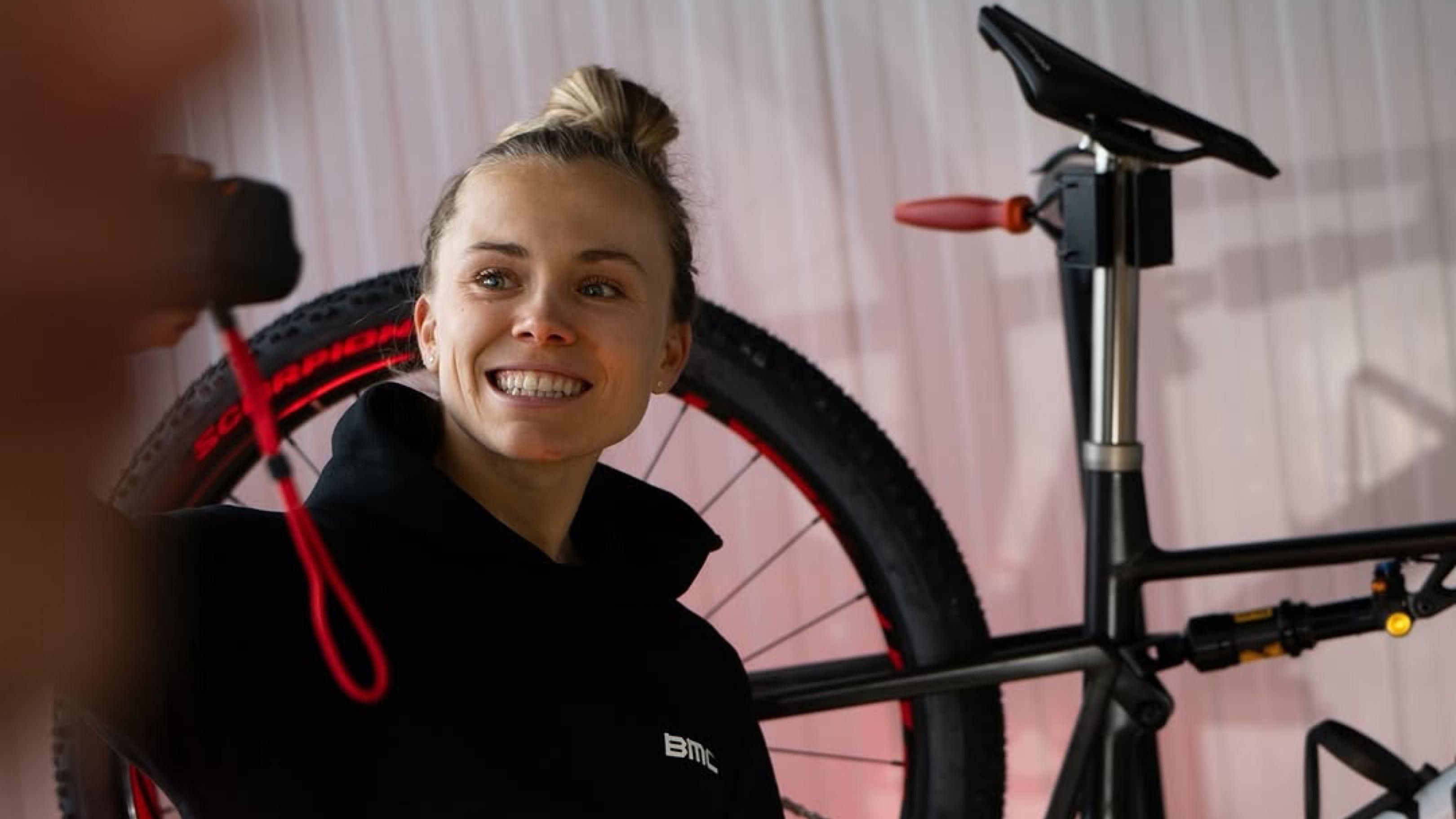 BMC strafft das Team und schnappt sich Loana Lecomte | Ride MTB
