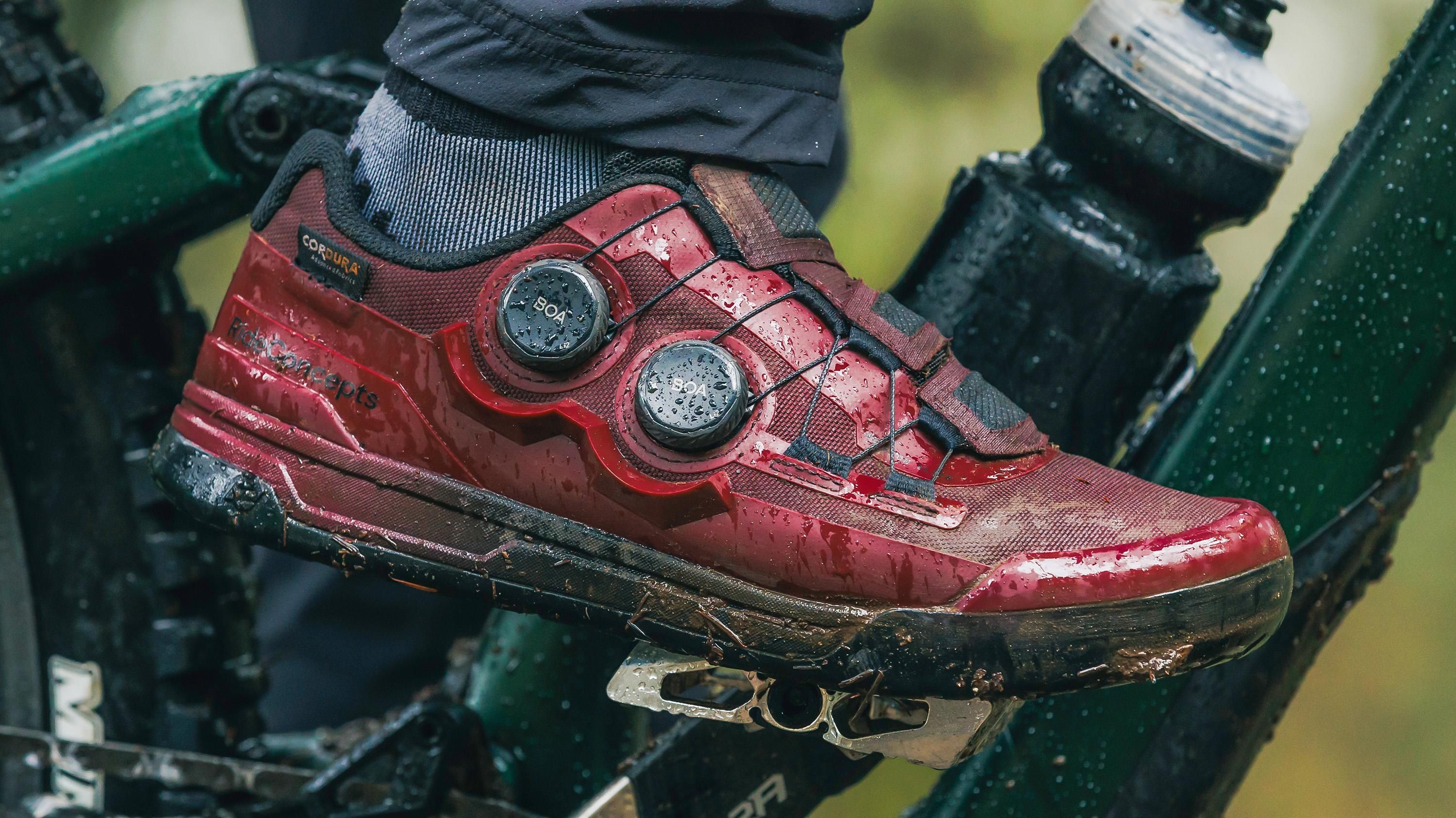 Bed Foot Riders Ride Concepts provides comfort and protection on the foot | Ride MTB