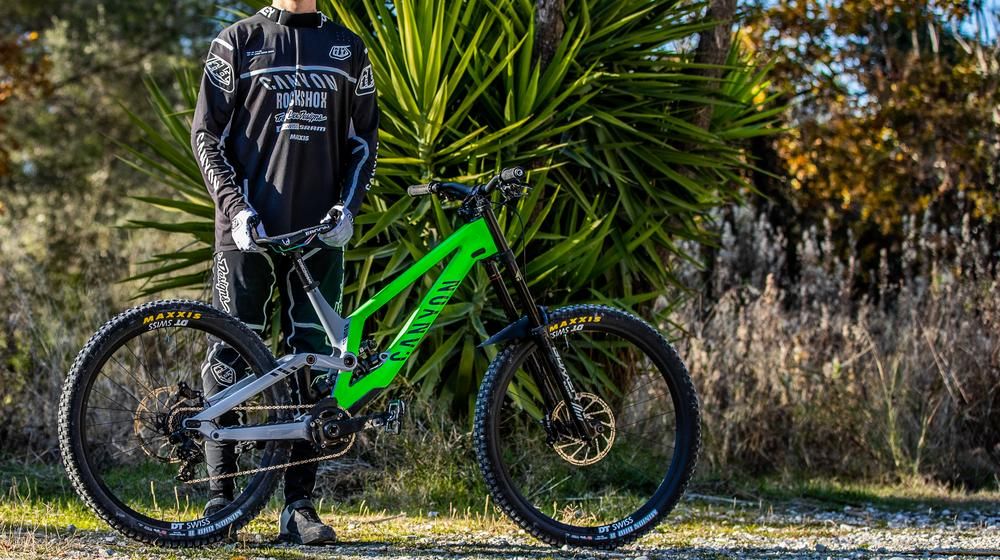 Canyon Cllctv schnappt sich Luca Shaw