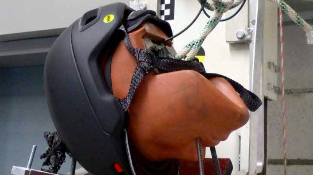 BFU Helmtest