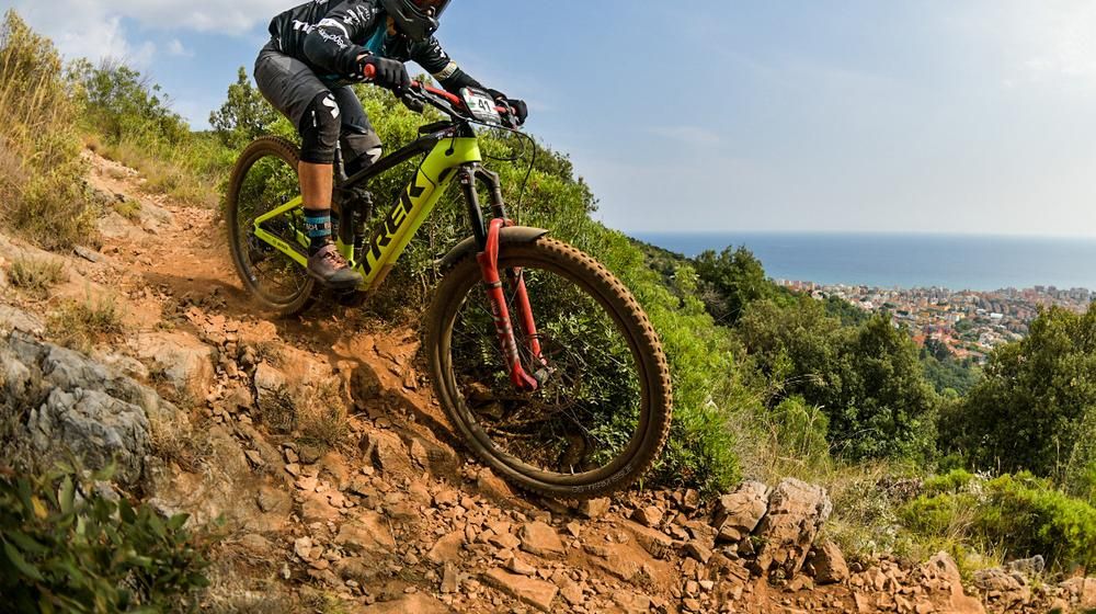 Moseley und Vouilloz gewinnen EWS-E in Pietra Ligure 2020