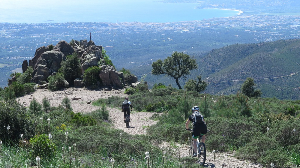 E-Mountainbikereisen.ch