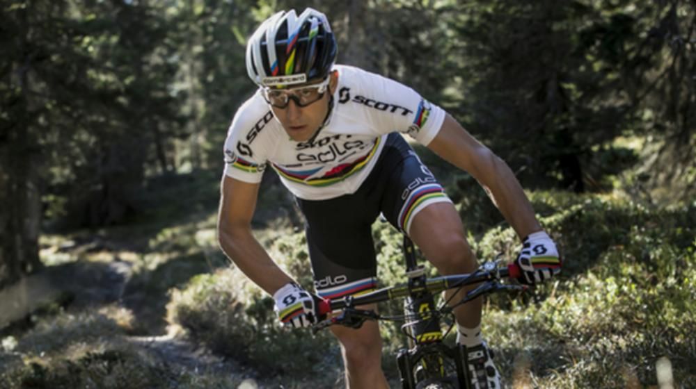 Nino Schurter Action