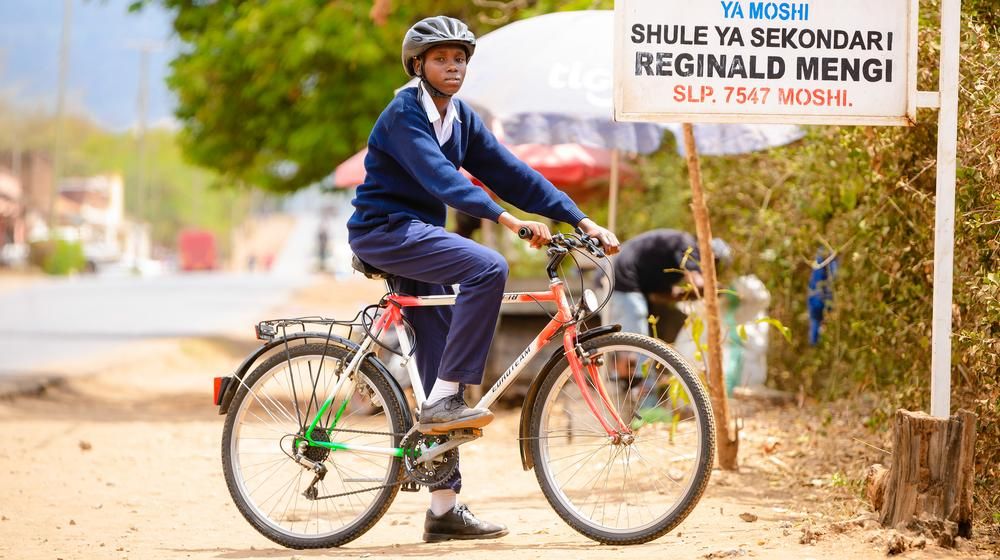 Velafrica bringt ausgediente Velos nach Afrika