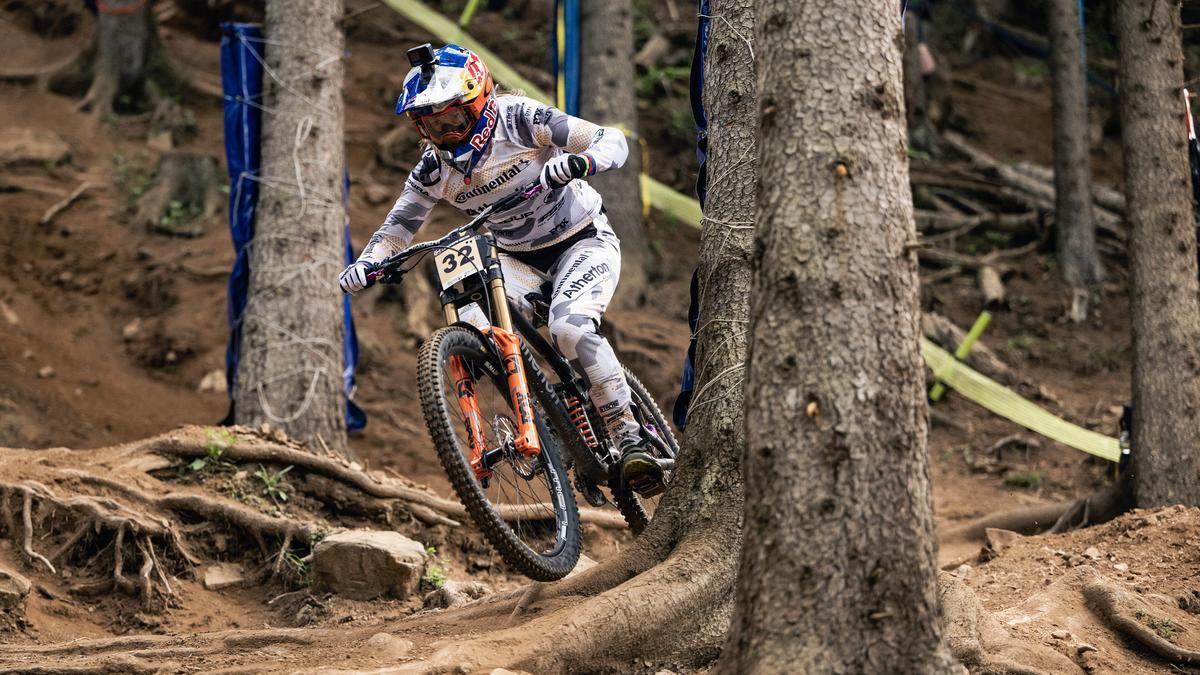 Rachel Atherton gewinnt in Lenzerheide ihr 40. DH- Weltcup.