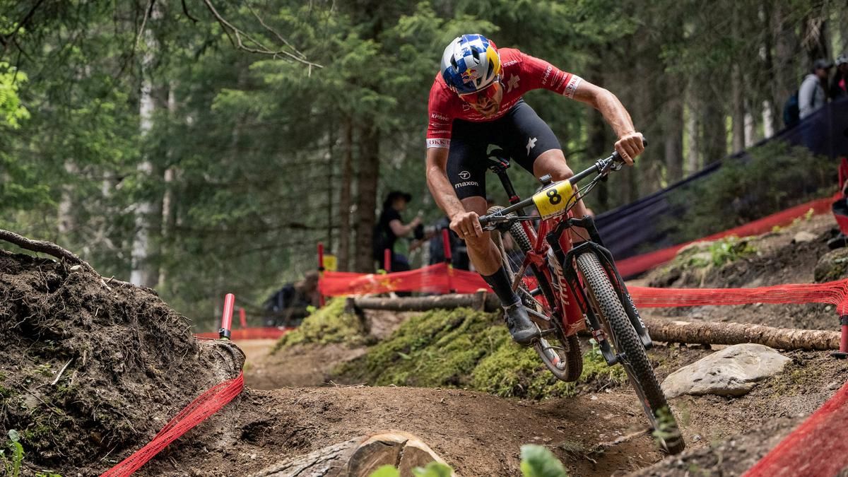 Lars Forster siegt beim Weltcup 2023 in Leogang. ©Bartek Wolinski / Red Bull Content Pool