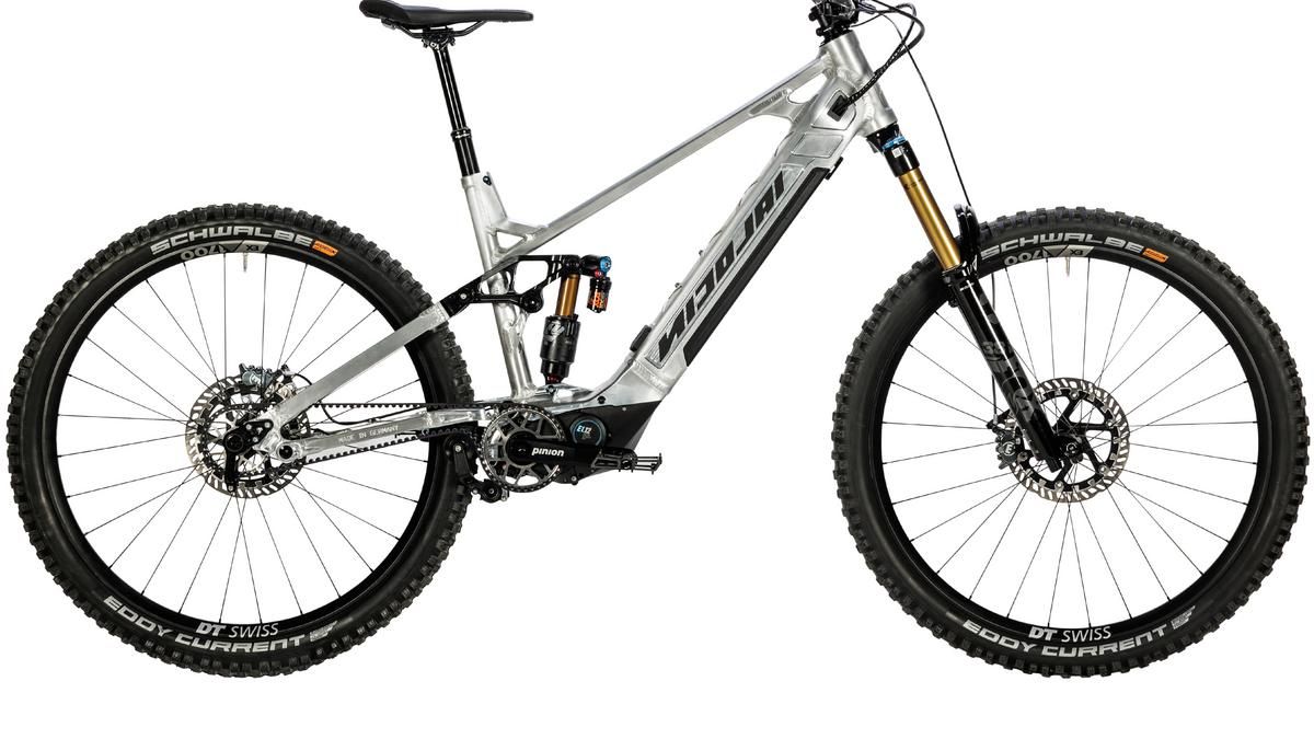 Nicolai Saturn 16 MGU