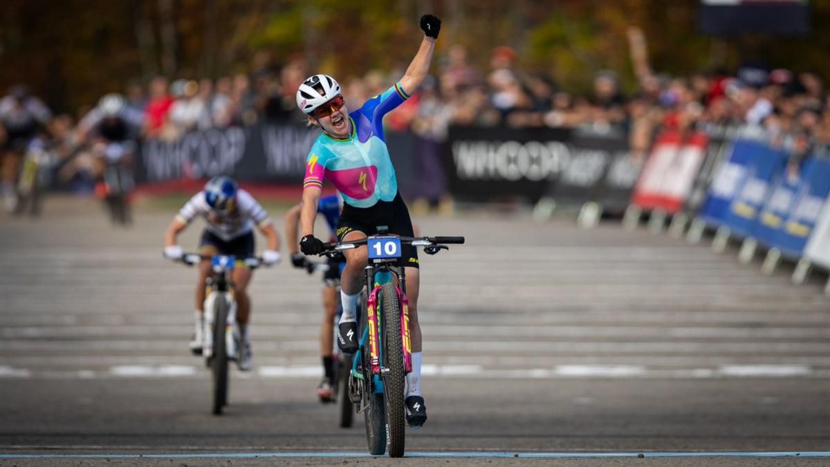Frei holt zweiten Short-Track-Weltcup-Sieg in Folge.