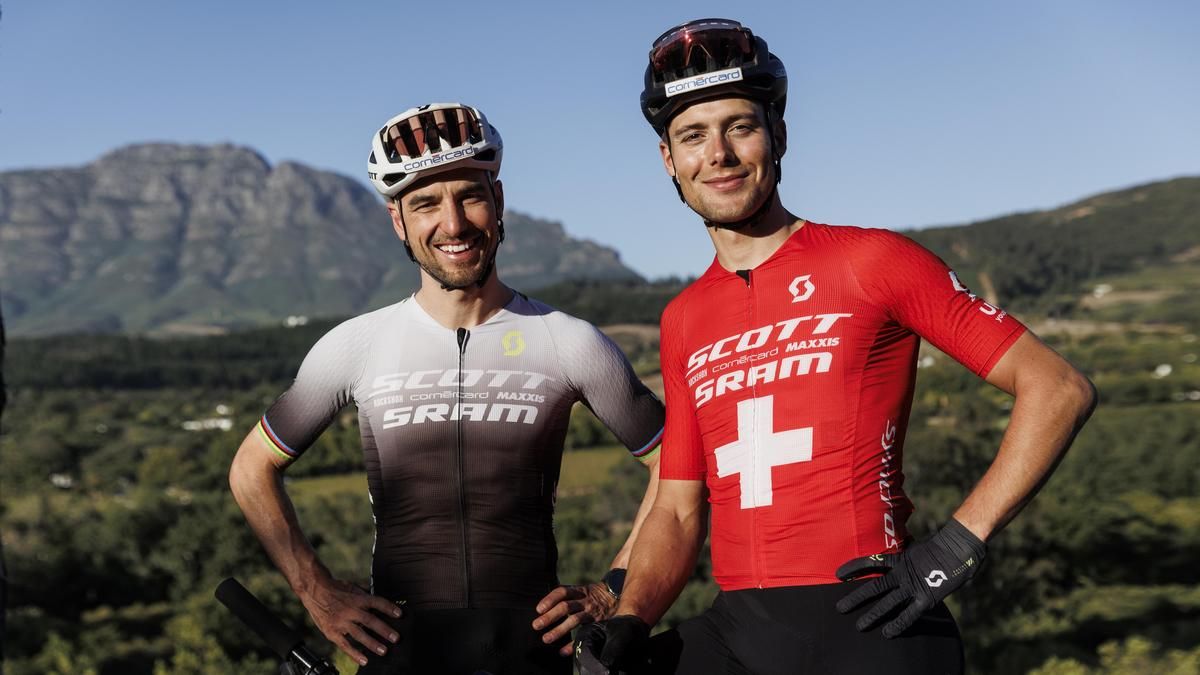 Nino Schurter und Filippo Colombo starten am Cape Epic 2025.