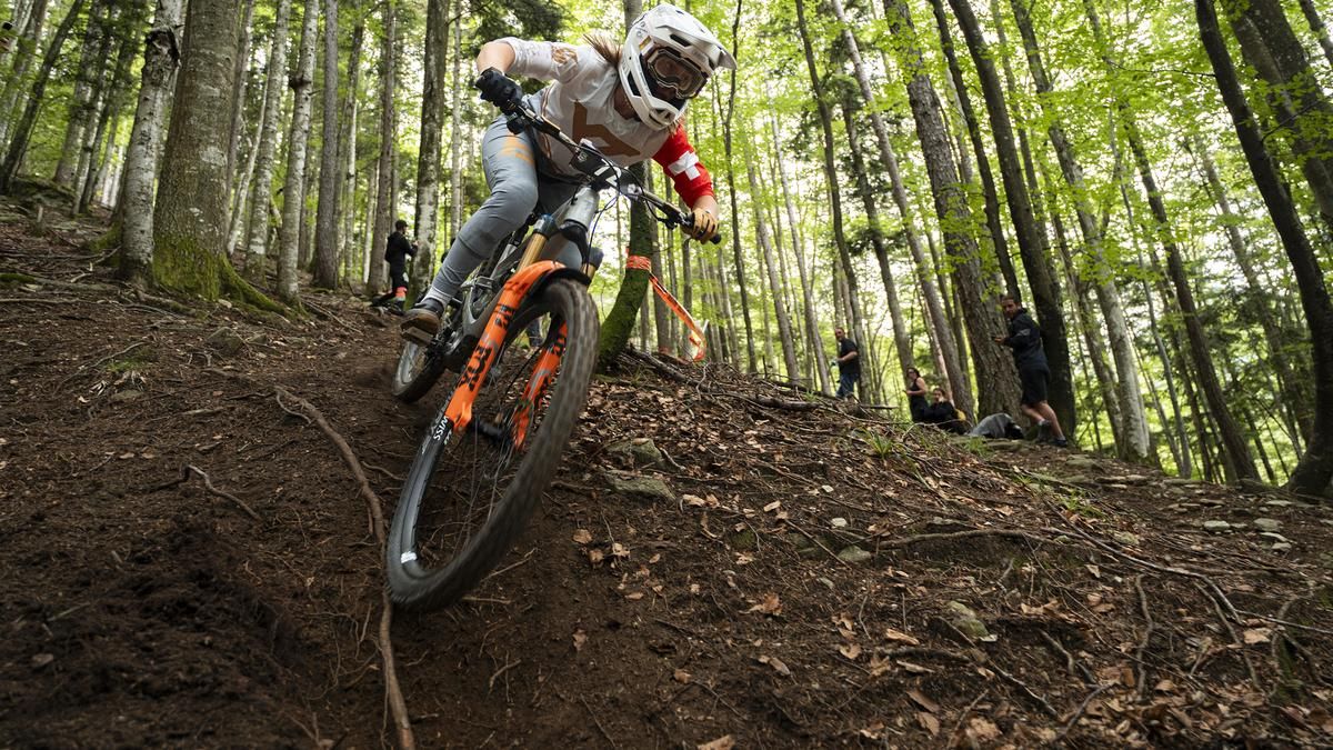 Delia Da Mocogno im «Loam-Himmel» auf Stage 2.