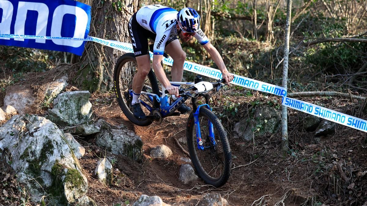 Lars Forster gewinnt Saisonauftakt 2022 in Italien