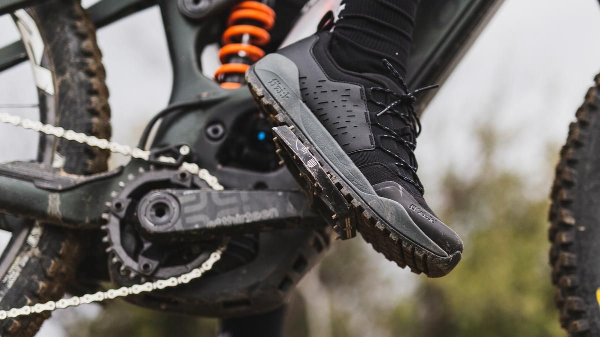 fizik bringt e-bike-schuh «terra-ergolace-x2»