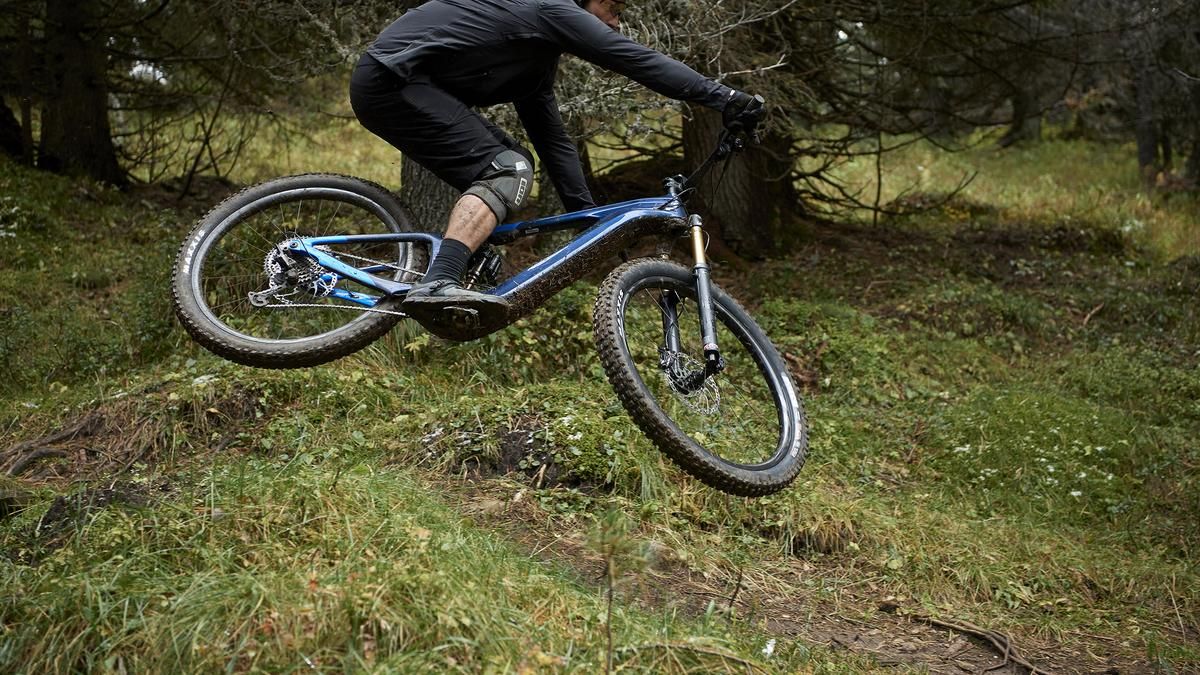 Giant Trance X Advanced E+