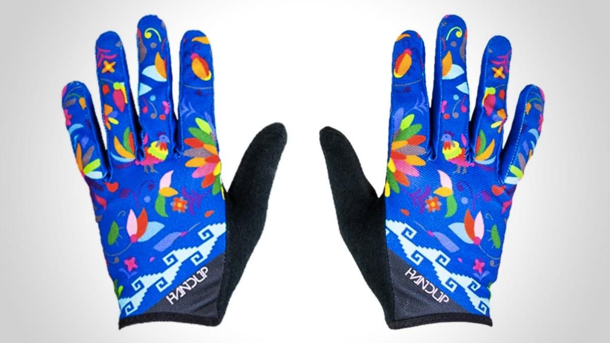 handup gloves bringt die Geberhandschuhe