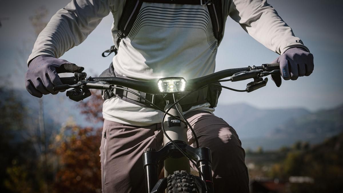 Tagfahrlicht-Obligatorium für E-Mountainbikes