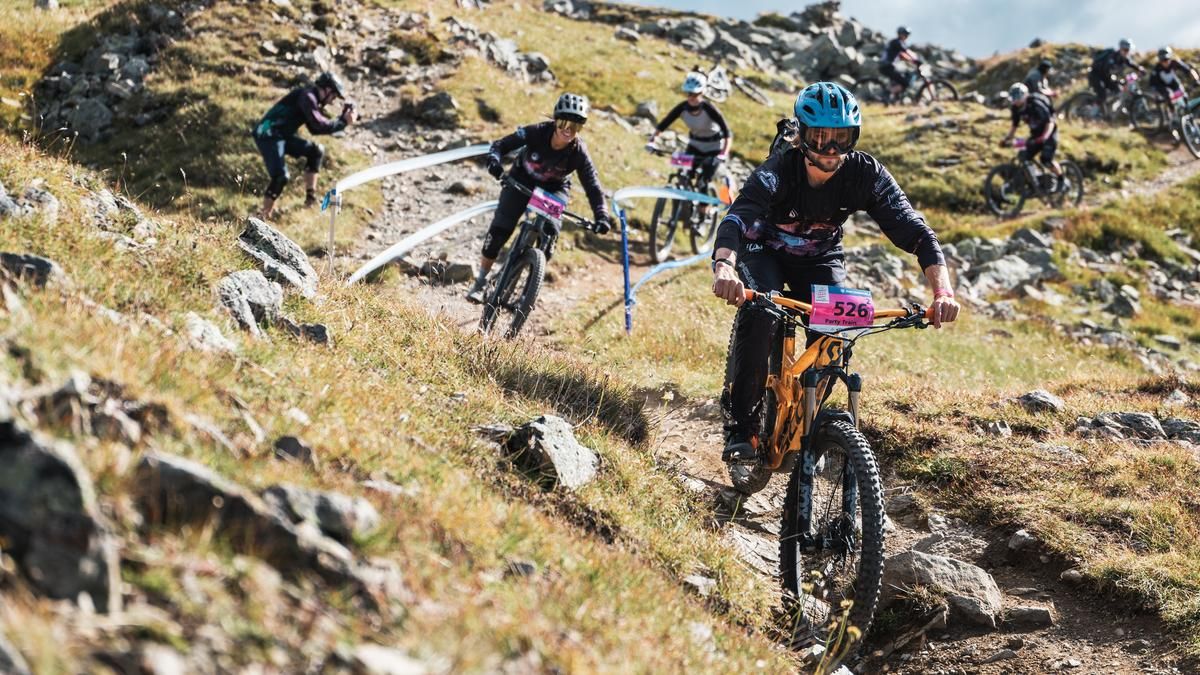 mondraker enduro team öffnet anmeldung 2022