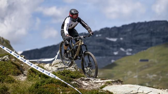 Tim Bratschi legt den Grundstein zum Sieg auf der ersten Etappe.