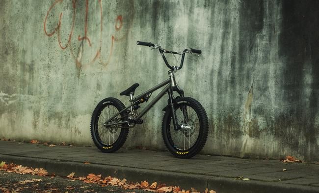Fingers Crossed BMX Sem Kok's Fully Ti