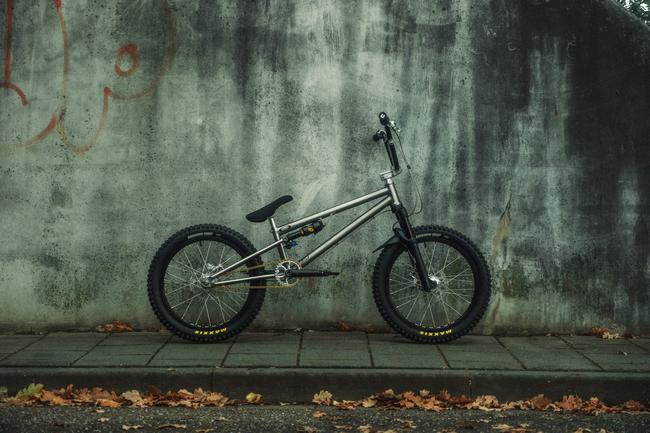 Fingers Crossed BMX Sem Kok's Fully Ti