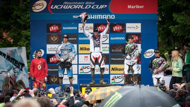 Greg Minnaar gewinnt das Weltcup-Rennen in Maribor 2010.