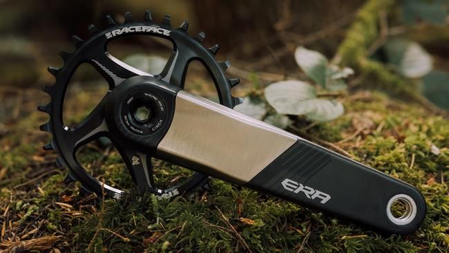 Race Face Era Carbon