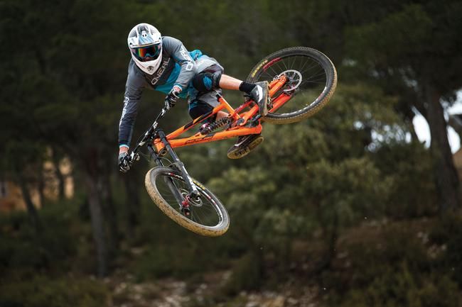 Der französische Downhill-Star Benoit Coulanges war einst auf Nicolai unterwegs.