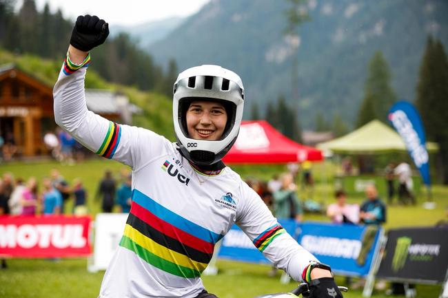 Nežka Libnik UCI Enduro World Cup Women Junior winner Val di Fassa