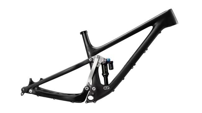 Erst 2019 folgte der Sixfinity-Prototyp aus Carbon, dann mit der progressiven Geo, die Yeti mit den Modellen SB130 und SB150 geprägt hat.