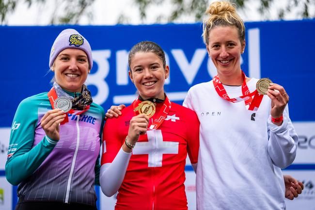 Podest Elite Frauen Gravel Schweizermeisterschaft 2026