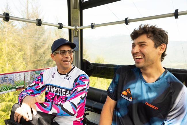 Hoch zu den Trails gehts aber mit der Bergbahn.