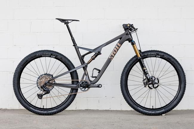 Modell-Beispiel: Stoll T2, Konfiguration: «Gold», Federweg: 140mm, Gewicht: 11.5 kg, Preis: CHF 10 600.–