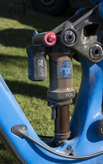 Pivot Switchblade 2020