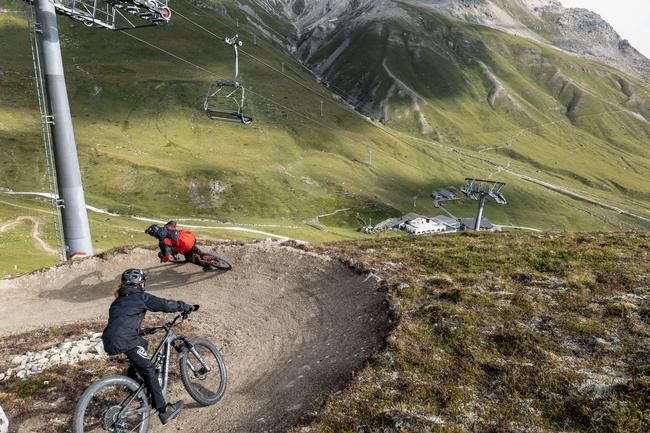 Marmotta Flowtrail Corviglia Engadin