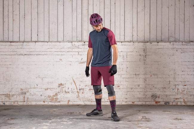 Trigger AM Helm, Flow X Jersey, Carve Gloves, Flow XTG Shorts, Doublette Socks