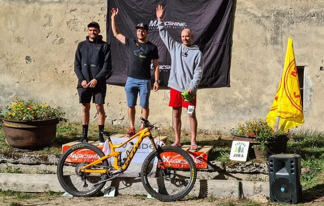 Schweizer Doppelsieg am Enduro Jura 2020