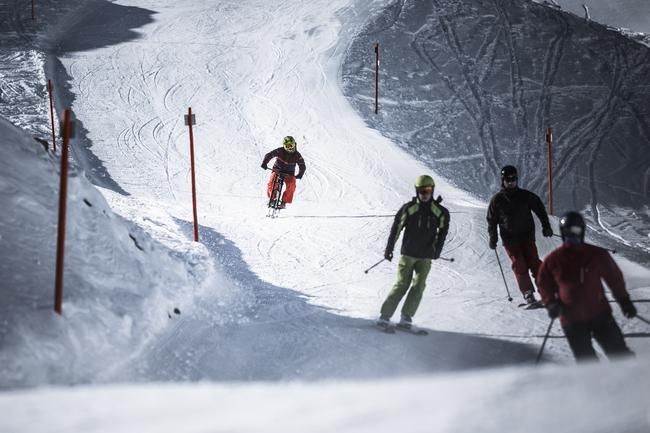 Sandro Schmid Snowbike Lenzerheide by Jo Fredheim