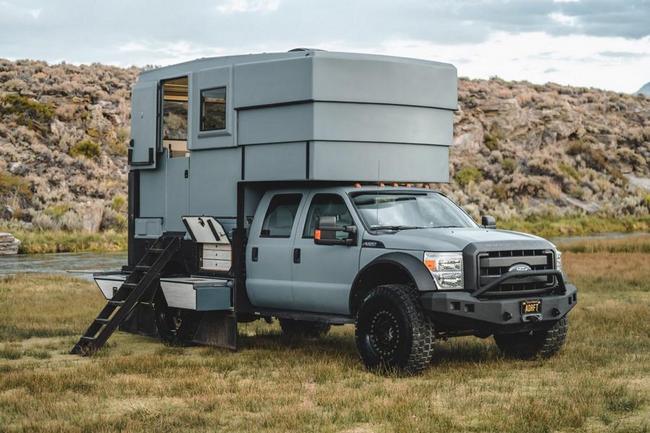 Ford F550-Camper