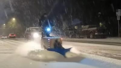 E-Bike Snow Plow Schneepflug Vancouver