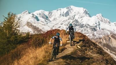Diese Kollektion wurde für Frauen entwickelt, die ihr Biken auf die nächste Stufe heben wollen.