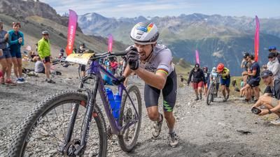 Sieger Andreas Seewald am berüchtigten Pas de Lona. ©Martin Platter
