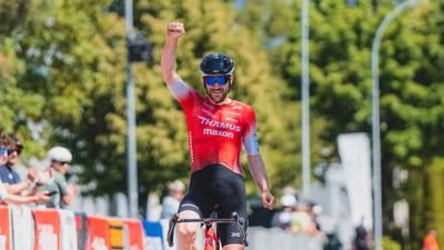 Lars Forster gewinnt die Berner Rundfahrt 2026. ©Jean-Luc Halter