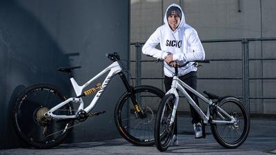 Fabio Wibmer trickst 2020 auf Canyon