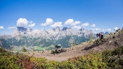 Mit dem Bike die faszinierende Bergwelt der Dolomiten erkunden!