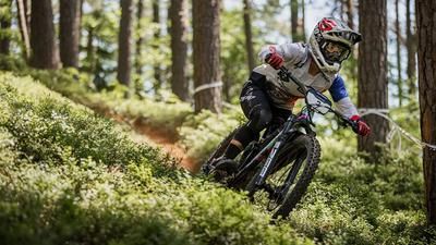Courdurier gewinnt EWS Petzen 2022
