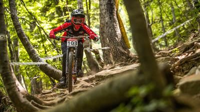 Janine Hübscher Dritte am iXS DH Cup in Abetone 2019