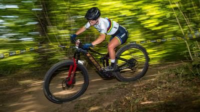 Nicole Göldi gewinnt WES in Bologna