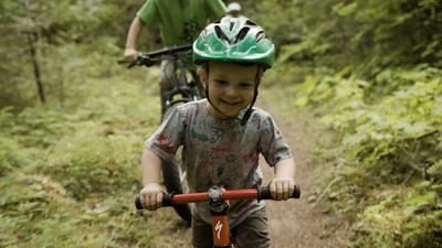 Mat Hunter on Bikes with his kids